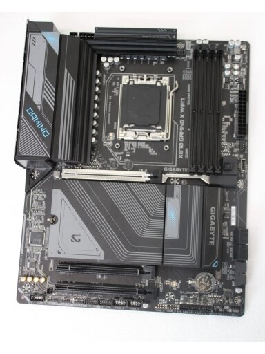 Gigabyte REFURBISHED, USED, WITHOUT INSTRUCTIONS, WITHOUT ORIGINAL BOX, WITHOUT ANTENNA Gigabyte REFURBISHED, USED, WITHOUT INSTRUCTIONS, WITHOUT ORIGINAL BOX, WITHOUT ANTENNA