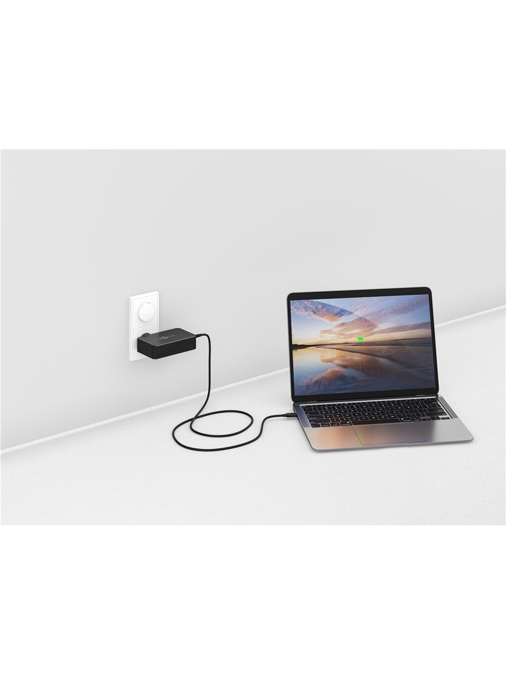 Goobay USB-C Charger for Laptops (90 W) | 65420 2 Goobay USB-C Charger for Laptops (90 W) | 65420 2