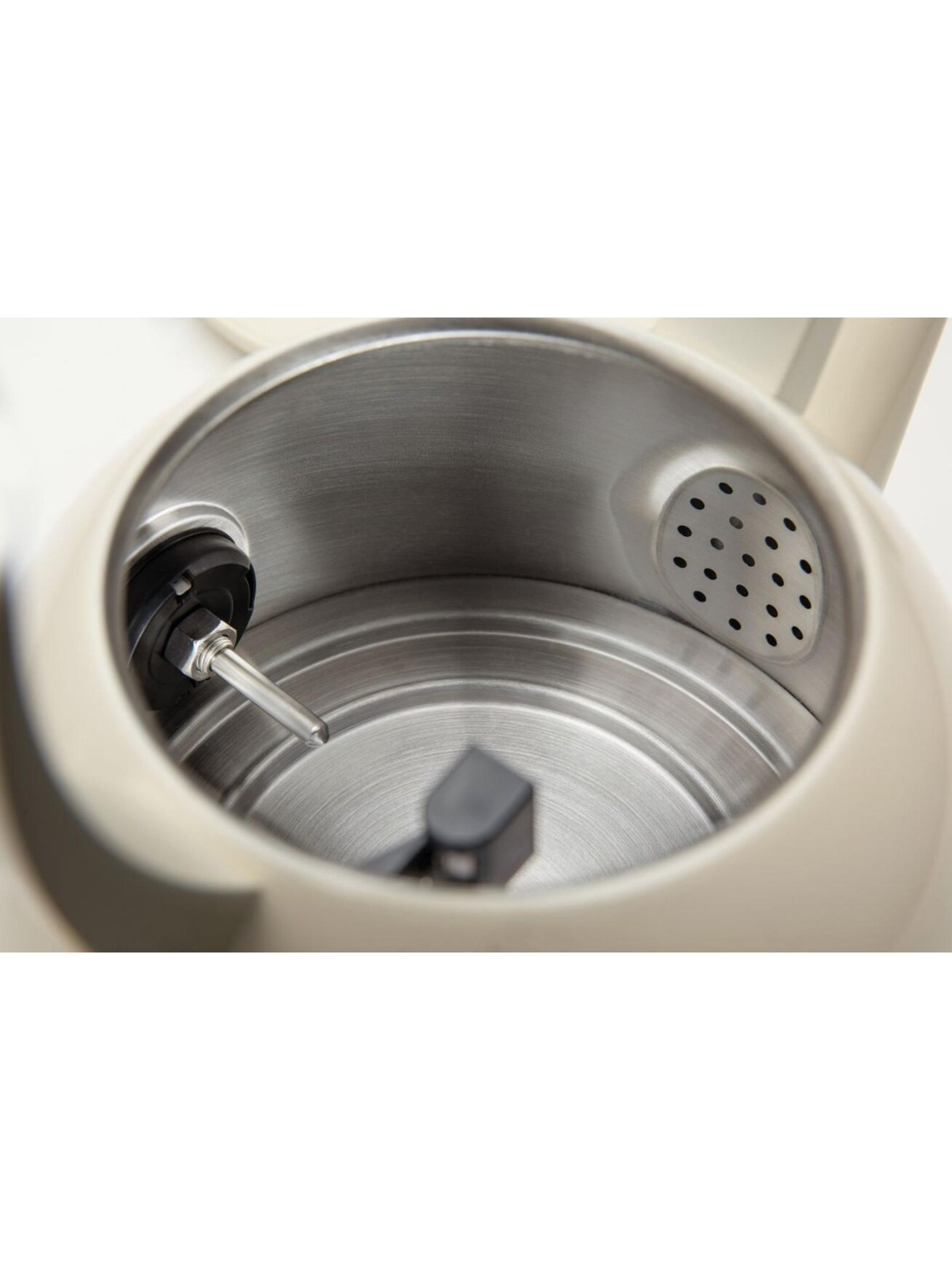 Gorenje | Kettle | K17CLIN | Electric | 2000 W | 1.7 L | Plastic/Metal | 360° rotational base | Ivory 3