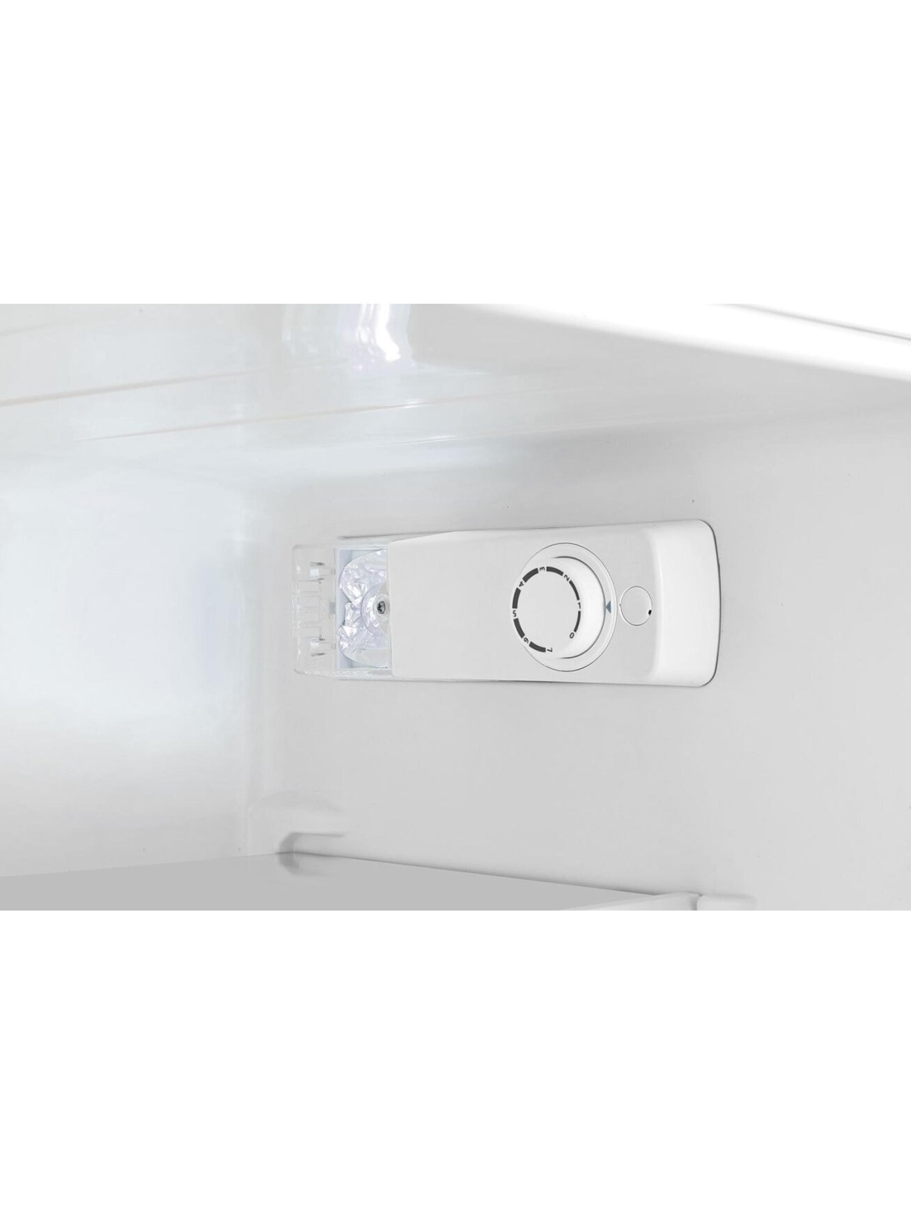 Gorenje | Refrigerator | RF212EPW4 | Energy efficiency class E | Free standing | Double Door | Height 117 cm | Fridge net capacity 96 L | Freezer net capacity 28 L | 36 dB | White 2
