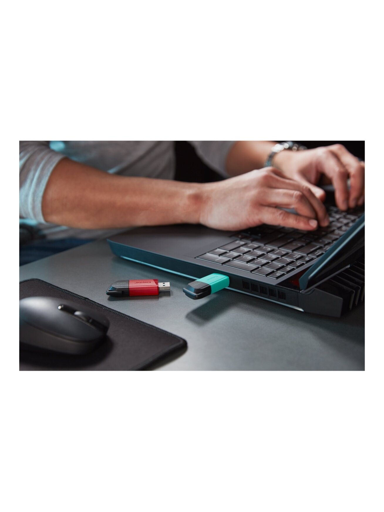 Kingston | USB Flash Drive | DataTraveler Exodia | 128 GB | USB 3.2 Gen 1 | Black/Red 8