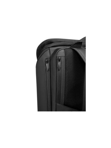 Lenovo Legion Armored Gaming Backpack GB900 | Fits up to size 16 " | Backpack | Black | Shoulder strap | Waterproof 4 Lenovo Legion Armored Gaming Backpack GB900 | Fits up to size 16 " | Backpack | Black | Shoulder strap | Waterproof 4