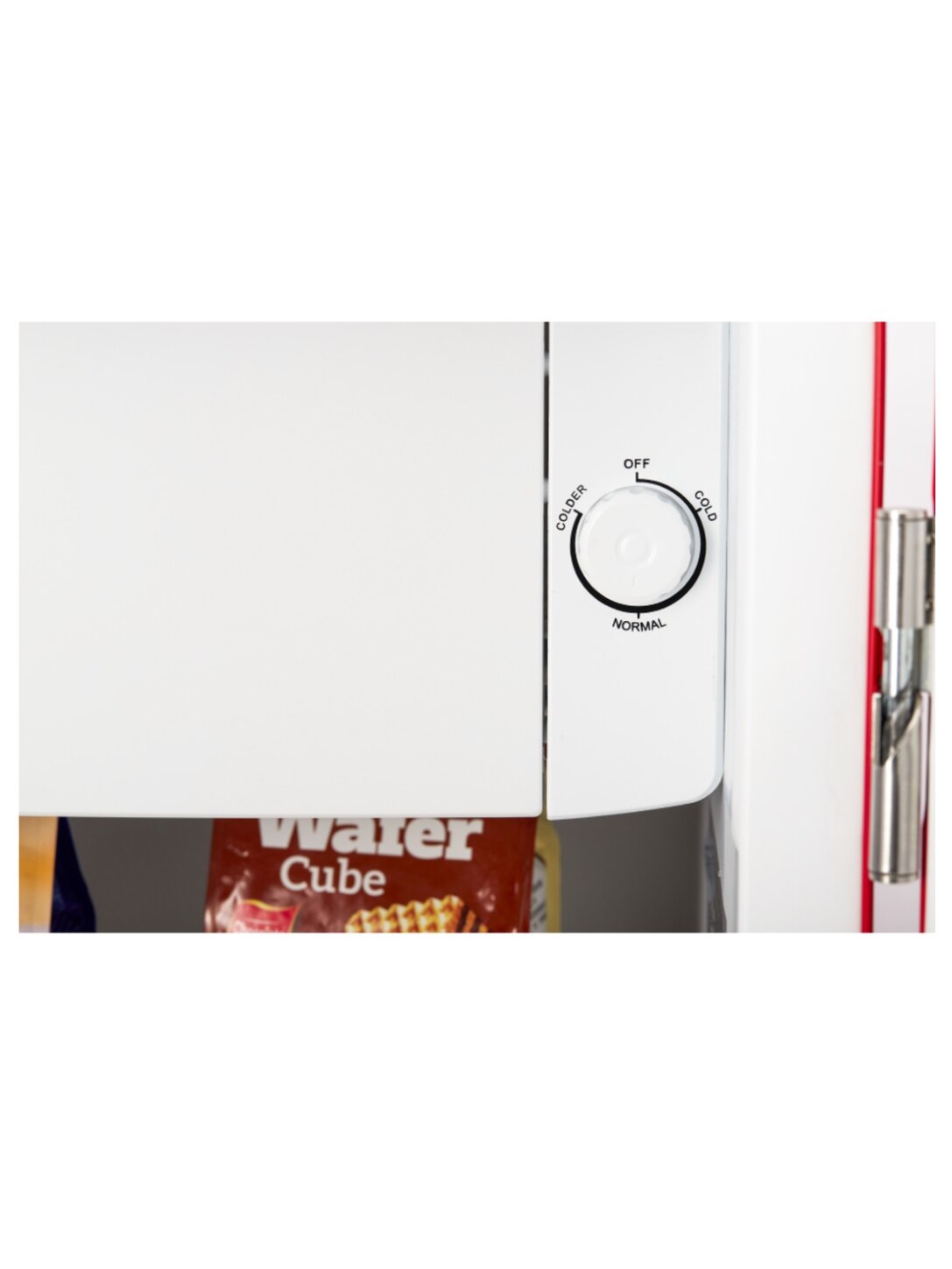 Midea Refrigerator | MDRD142SLE32 | Energy efficiency class E | Free standing | Larder | Height 83.5 cm | Fridge net capacity 93 L | 41 dB | Red 8