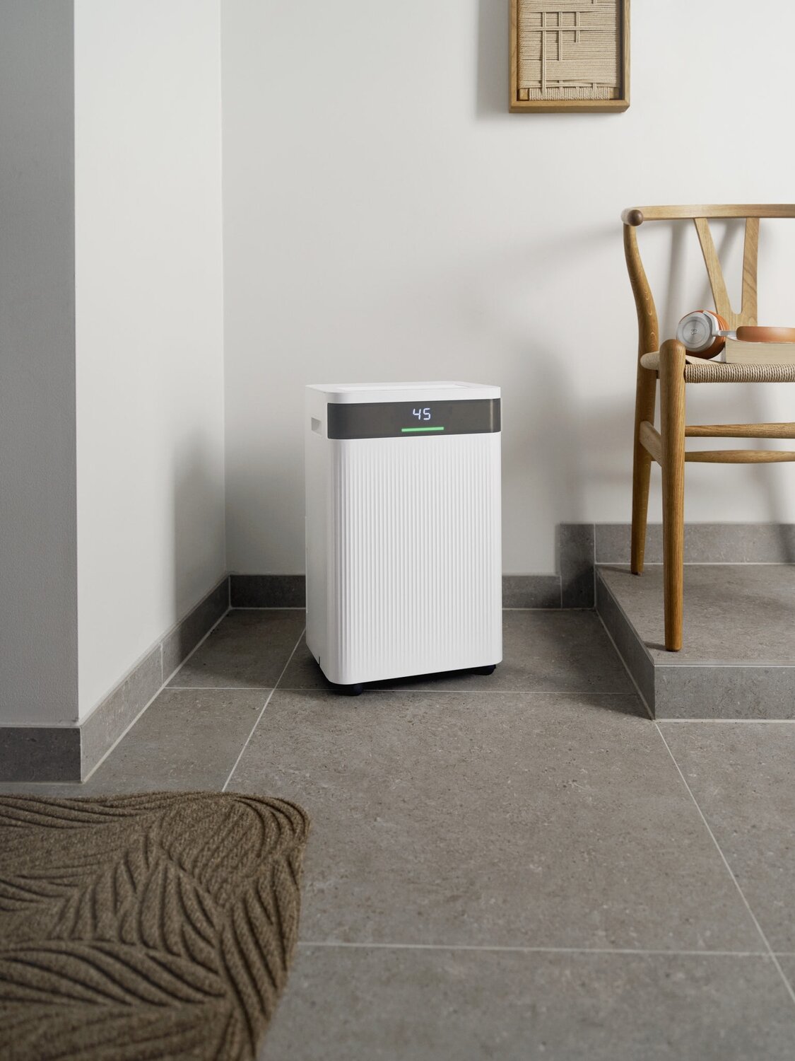 Mill Dehumidifier | MDH20 | Suitable for rooms up to 20-30 m² | Water tank capacity 4 L | White 2