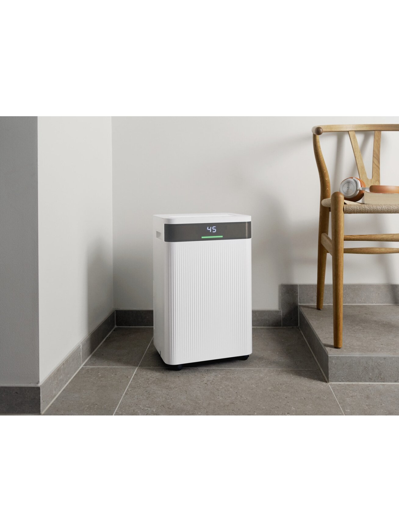 Mill Dehumidifier | MDH20 | Suitable for rooms up to 20-30 m² | Water tank capacity 4 L | White 3