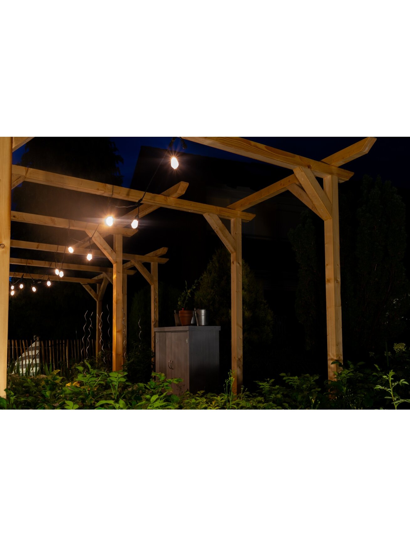 Osram SMART+ Outdoor String Light IP44 RGBW | 4.50 W | Warm White, RGB | Wi-Fi 2 Osram SMART+ Outdoor String Light IP44 RGBW | 4.50 W | Warm White, RGB | Wi-Fi 2