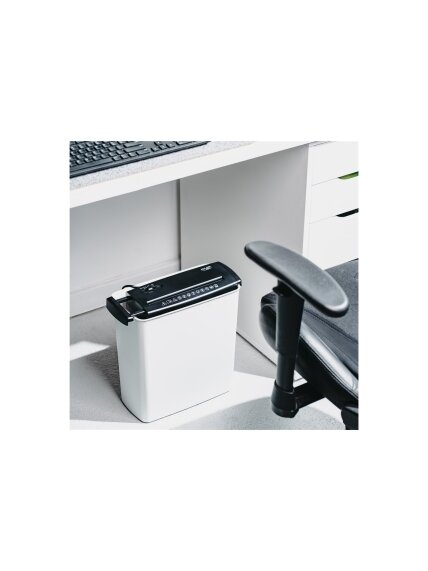 Paper Shredder | AD 1040 | Black 11 Paper Shredder | AD 1040 | Black 11