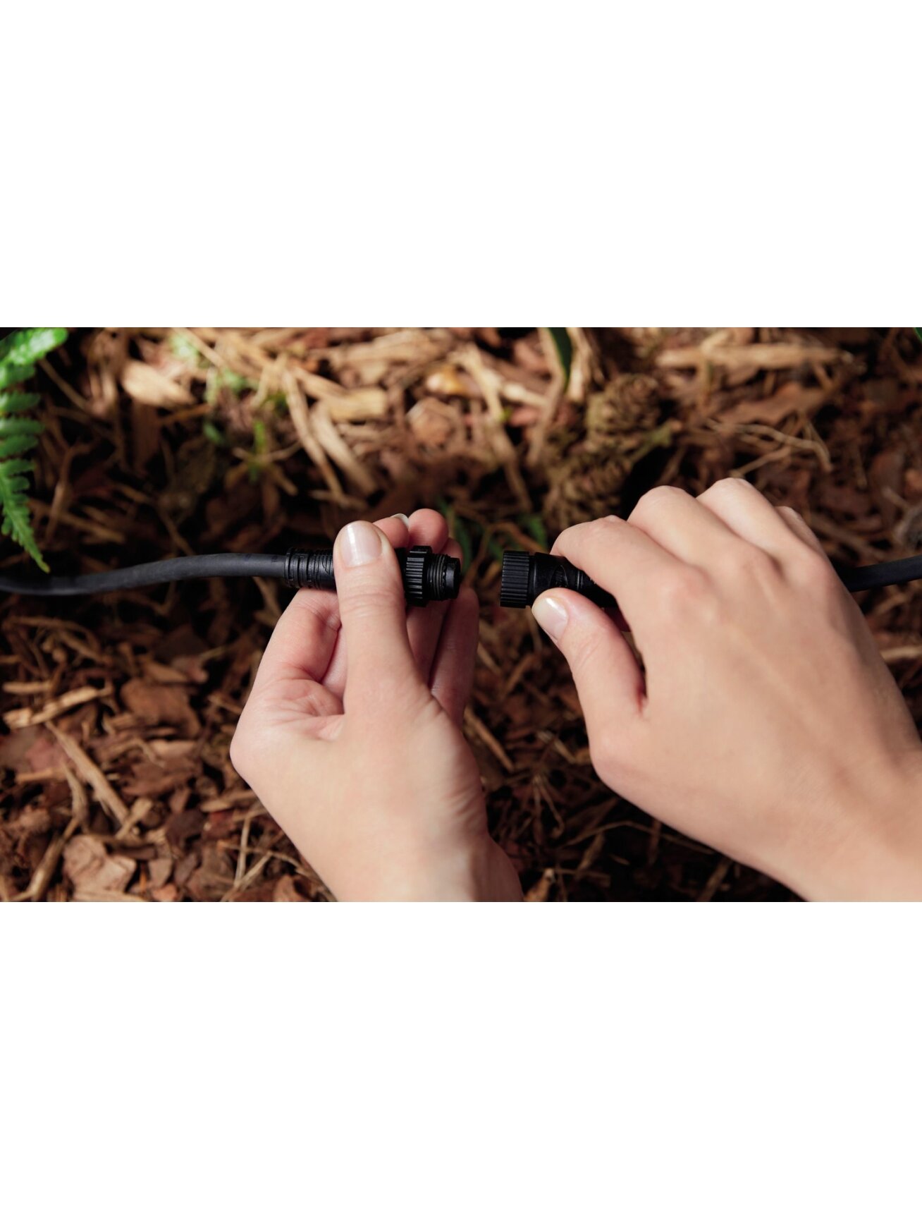Philips Hue Outdoor 24V Cable Extension, 5m 3 Philips Hue Outdoor 24V Cable Extension, 5m 3