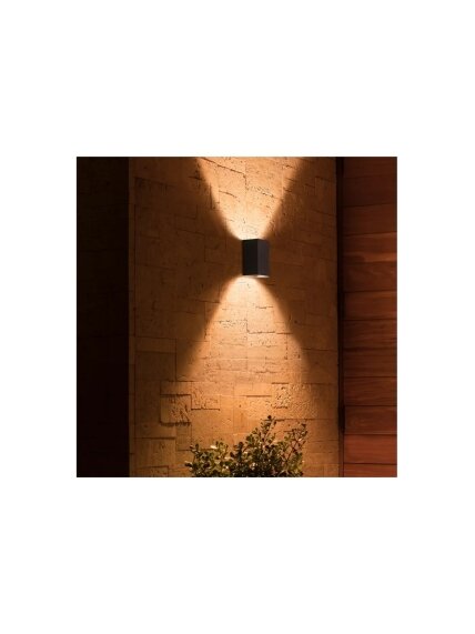 Philips Hue WCA Resonate Outdoor Wall Lantern, Black | 8 W | 2000-6500 Hue White Colour Ambiance 5 Philips Hue WCA Resonate Outdoor Wall Lantern, Black | 8 W | 2000-6500 Hue White Colour Ambiance 5