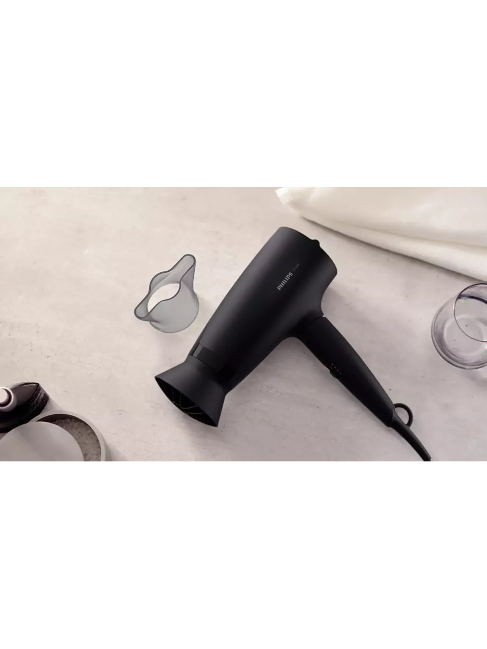 Philips | Hair Dryer | BHD308/10 3000 Series | 1600 W | Black 3