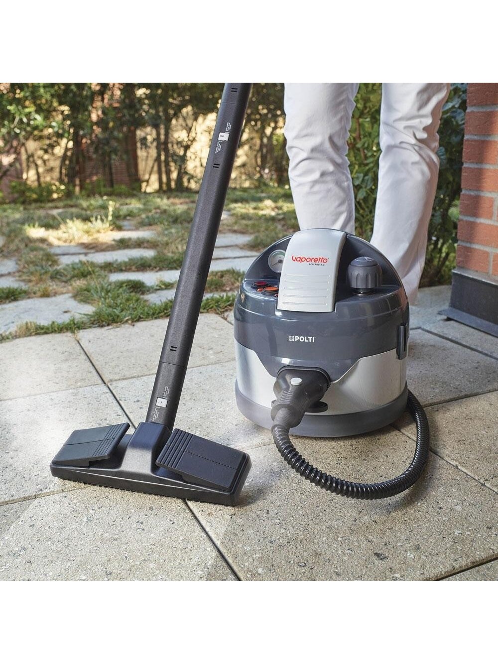 Polti | Steam cleaner | PTEU0260 Vaporetto Eco Pro 3.0 | Power 2000 W | Steam pressure 4.5 bar | Water tank capacity 2 L | Grey 3 Polti | Steam cleaner | PTEU0260 Vaporetto Eco Pro 3.0 | Power 2000 W | Steam pressure 4.5 bar | Water tank capacity 2 L | Grey 3