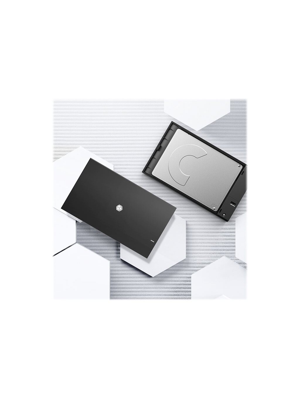 Raidsonic | ICY BOX | IB-200T-C3 Enclosure for 1x SSD/HHD with USB 3.2 Gen 1 Type-A/Type-C combi-cable | 1 x 2.5 "SATA I, II, III 5 Raidsonic | ICY BOX | IB-200T-C3 Enclosure for 1x SSD/HHD with USB 3.2 Gen 1 Type-A/Type-C combi-cable | 1 x 2.5 "SATA I, II, III 5