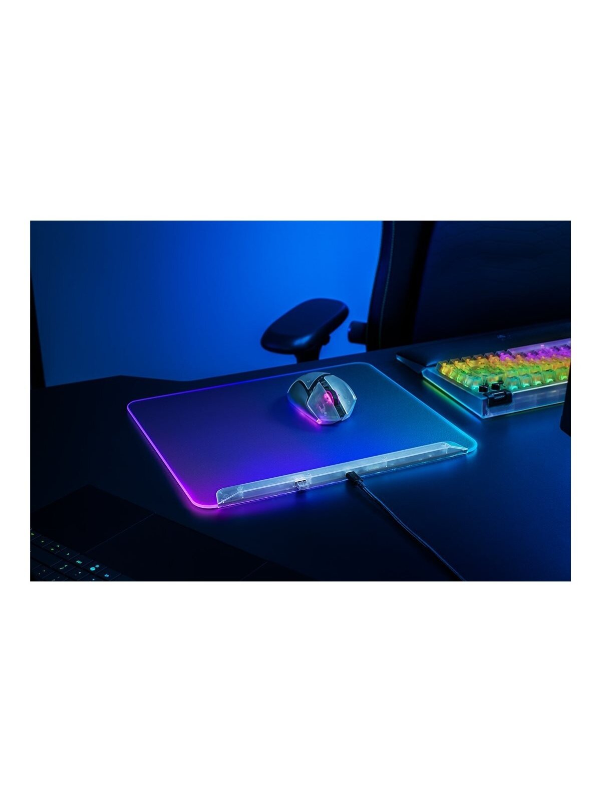 Razer RGB Gaming Mouse Mat | Firefly V2 Pro | Phantom White Edition 4