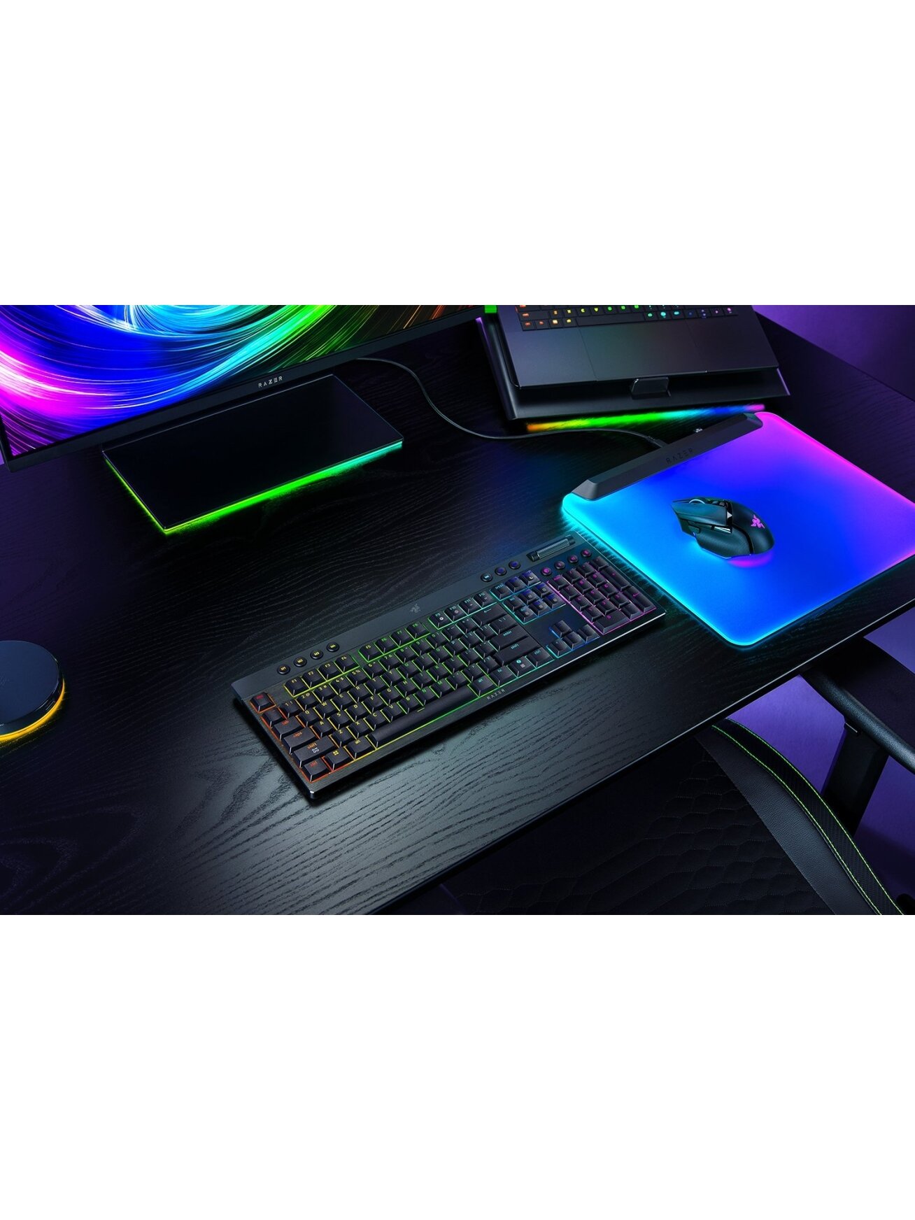 Razer | BlackWidow V4 Low-profile HyperSpeed | Gaming Keyboard | Wireless | US | Yellow Linear 1
