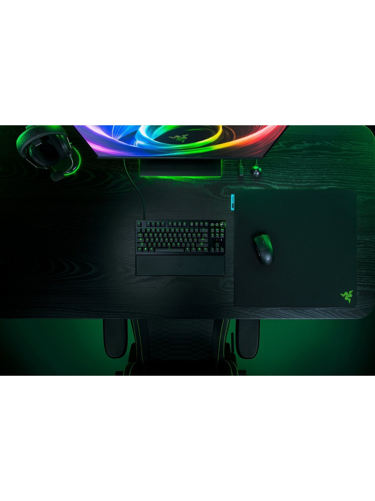 Razer Gigantus V2 Pro Gaming Mouse Mat, Large, Control | Black 2 Razer Gigantus V2 Pro Gaming Mouse Mat, Large, Control | Black 2