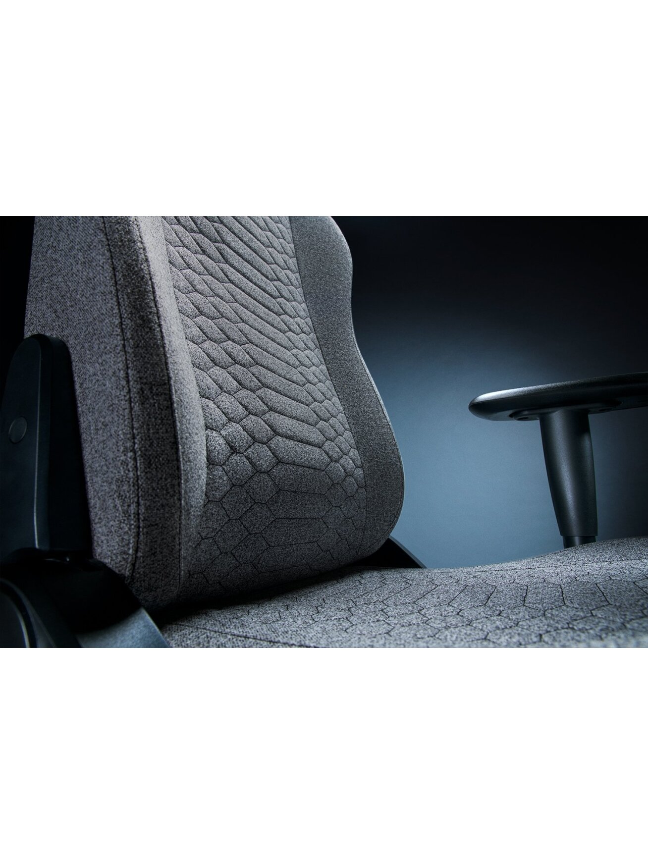 Razer Multi Layered Fabric/Steel | Gaming Chair | Iskur V2 X | Light Grey 3 Razer Multi Layered Fabric/Steel | Gaming Chair | Iskur V2 X | Light Grey 3