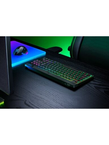 Razer | BlackWidow V4 Low-Profile HyperSpeed | Keyboard | Wireless | US | Bluetooth | Orange Switches | Black