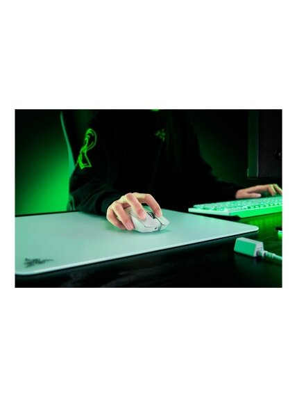 Razer | Gaming Mouse | Viper V3 Pro | Wireless/Wired | White 1