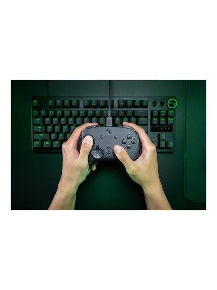 Razer Wolverine V3 Tournament Edition (PC) | Razer 3