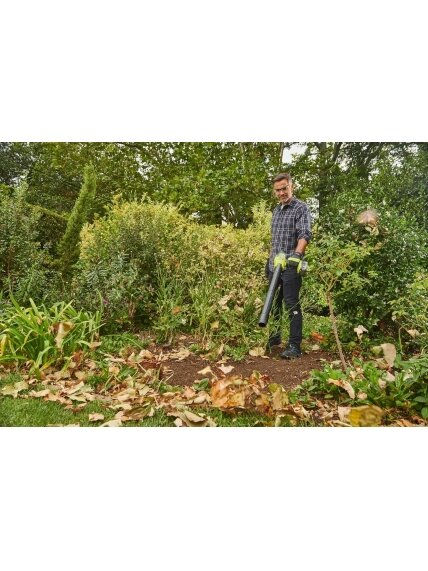Ryobi | 18V ONE+ Brushless Compact Blower (without batteryl) RY18BLCXA-0 3 Ryobi | 18V ONE+ Brushless Compact Blower (without batteryl) RY18BLCXA-0 3