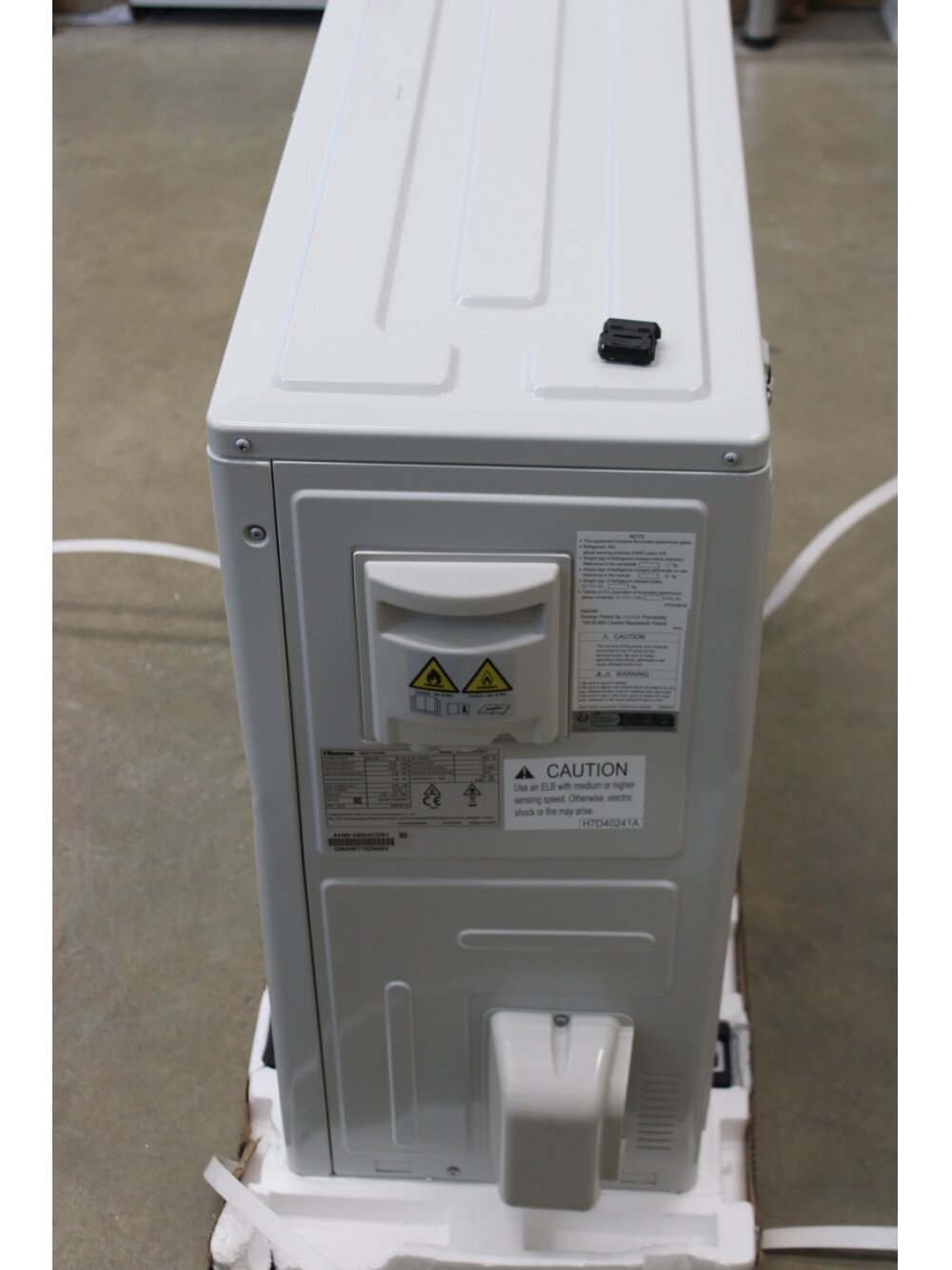 SALE OUT. Hisense Hi-Therma 6 kw heat pump Split type Outdoor unit | Hisense AHW-060HCDS1 | Hi-Therma 6 kw heat pump Split type Outdoor unit | DAMAGED PACKAGING AND BENT CORPUSE 4 SALE OUT. Hisense Hi-Therma 6 kw heat pump Split type Outdoor unit | Hisense AHW-060HCDS1 | Hi-Therma 6 kw heat pump Split type Outdoor unit | DAMAGED PACKAGING AND BENT CORPUSE 4