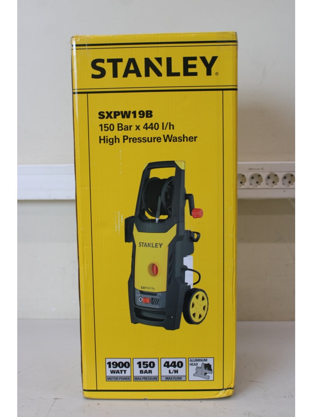 SALE OUT. SALE OUT. Stanley Pressure Washer | REFURBISHED, DIRTY, USED, SCRACHED 5 SALE OUT. SALE OUT. Stanley Pressure Washer | REFURBISHED, DIRTY, USED, SCRACHED 5