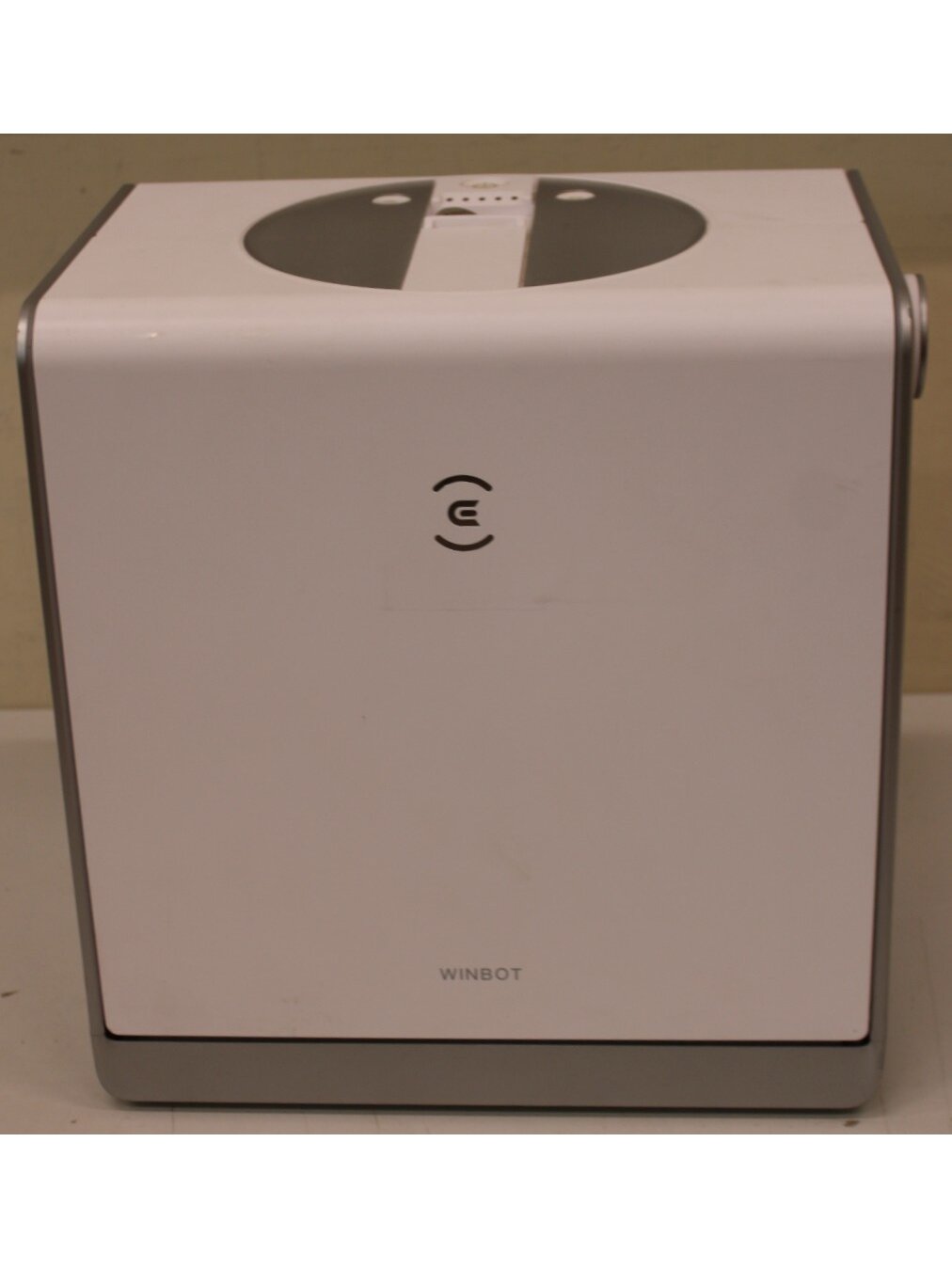 SALE OUT. Ecovacs | Window Cleaning Robot | WINBOT W2 OMNI | Corded | 2800 Pa | White | USED, DIRTY, SCRATCHED, MISSING LIQUID BOTTLE 1 SALE OUT. Ecovacs | Window Cleaning Robot | WINBOT W2 OMNI | Corded | 2800 Pa | White | USED, DIRTY, SCRATCHED, MISSING LIQUID BOTTLE 1