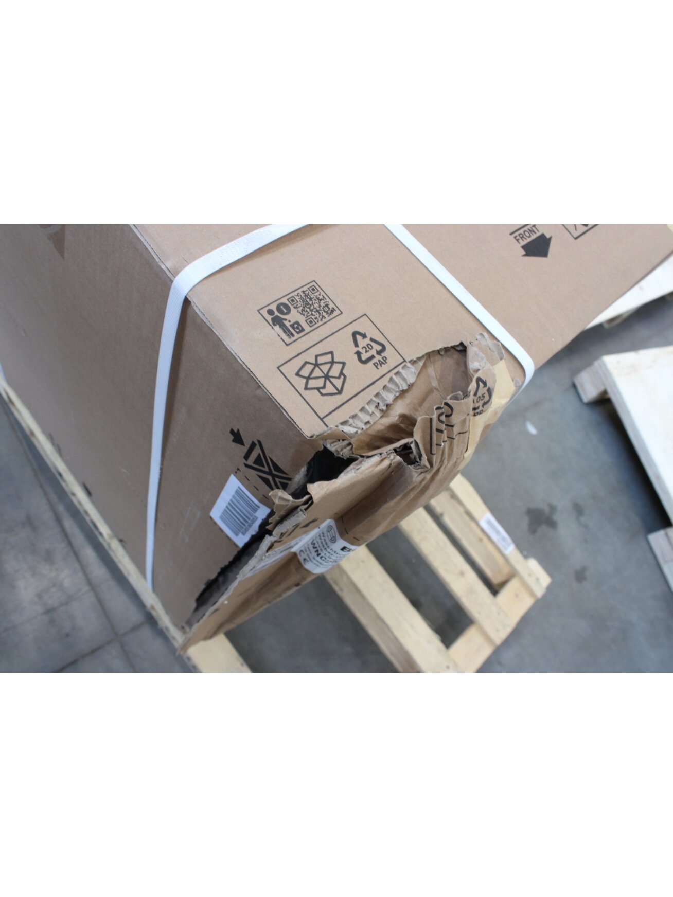 SALE OUT. Bosch WNC254ARSN Washing Machine with Dryer, D, Front loading, Washing capacity 10.5 kg, Drying capacity 6 kg, Max spin speed 1400 | SALE OUT. | Bosch Washing Machine | WNC254ARSN | Energy efficiency class A/D | Front loading | Washing capacity 3 SALE OUT. Bosch WNC254ARSN Washing Machine with Dryer, D, Front loading, Washing capacity 10.5 kg, Drying capacity 6 kg, Max spin speed 1400 | SALE OUT. | Bosch Washing Machine | WNC254ARSN | Energy efficiency class A/D | Front loading | Washing capacity 3