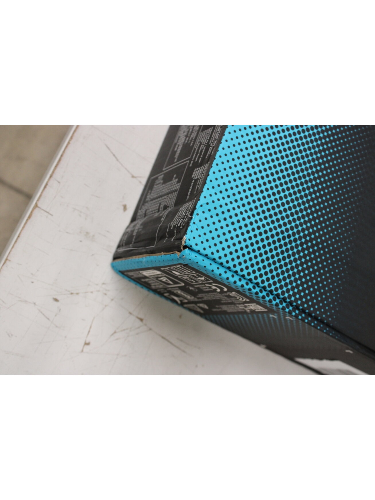SALE OUT. Dell LCD AW2525HM, 25" IPS FHD/1920x1080/DP,HDMI,USB/Black | SALE OUT. | Dell Alienware AW2525HM | 25 " | Fast IPS | FHD | 16:9 | 320 Hz | 1 ms | 1920 x 1080 pixels | 400 cd/m² | HDMI ports quantity 2 | DAMAGED PACKAGING 4