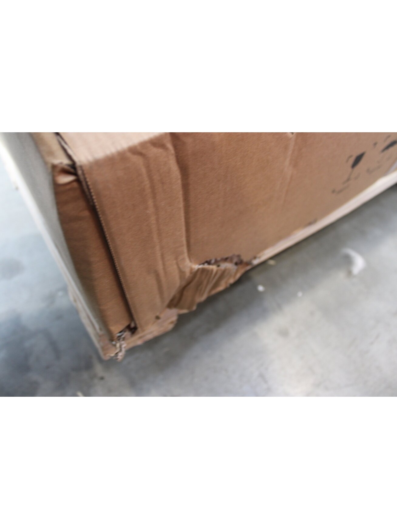 SALE OUT. DEYE ESS HV BOS-A Battery Rack 14 Layers | Deye ESS HV BOS-A Battery Rack 14 Layers | BOS-A-Rack14 | 120 month(s) | DAMAGED PACKAGING 2
