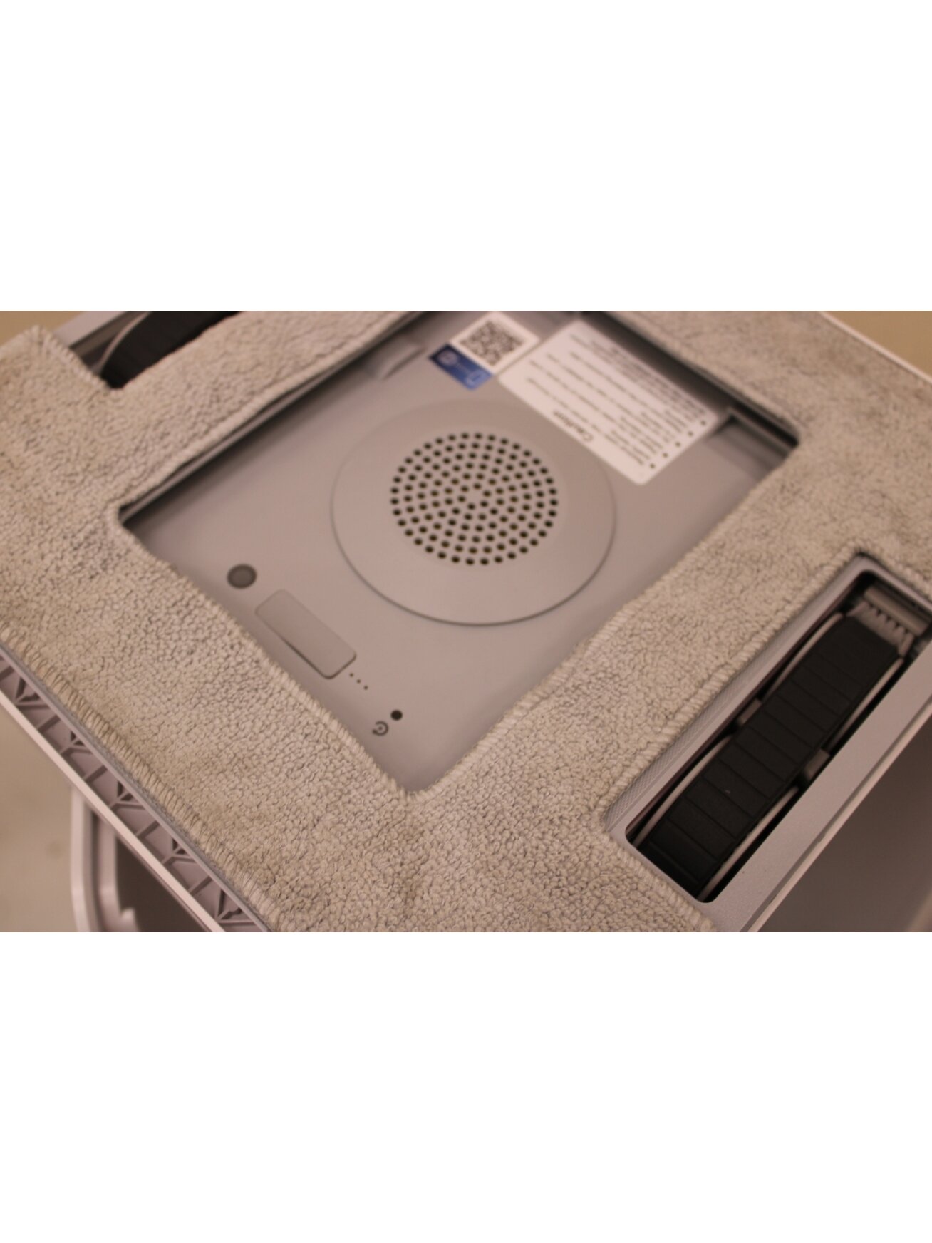 SALE OUT. | Ecovacs WINBOT W2S PRO OMNI Window Cleaning Robot DEMO, WET, DIRTY 2