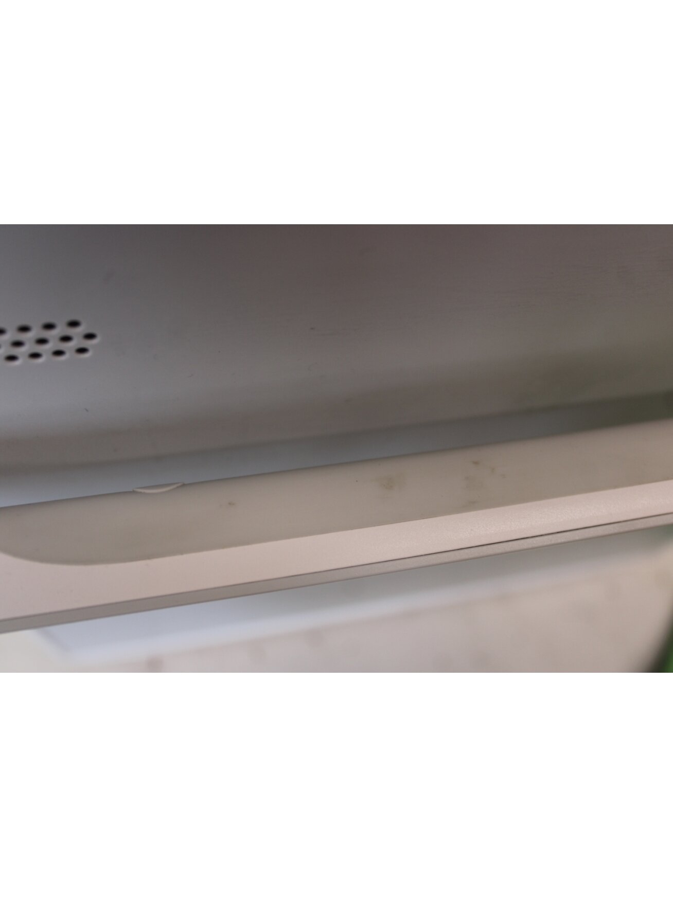 SALE OUT. | Ecovacs Window Cleaning Robot | WINBOT W2S OMNI | Corded | 8000 Pa | White | ITEM USED, DIRTY AND SCRATCHED 3 SALE OUT. | Ecovacs Window Cleaning Robot | WINBOT W2S OMNI | Corded | 8000 Pa | White | ITEM USED, DIRTY AND SCRATCHED 3