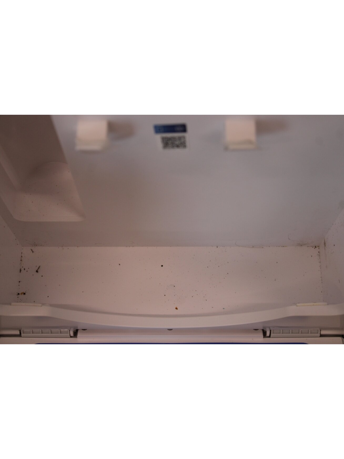 SALE OUT. | Ecovacs Window Cleaning Robot | WINBOT W2S OMNI | Corded | 8000 Pa | White | ITEM USED, DIRTY AND SCRATCHED 5 SALE OUT. | Ecovacs Window Cleaning Robot | WINBOT W2S OMNI | Corded | 8000 Pa | White | ITEM USED, DIRTY AND SCRATCHED 5