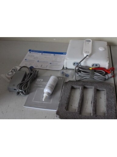 SALE OUT. | HUTT | Windows Cleaning Robot | W9 | Corded | 3800 Pa | White | USED AND DIRTY ITEM