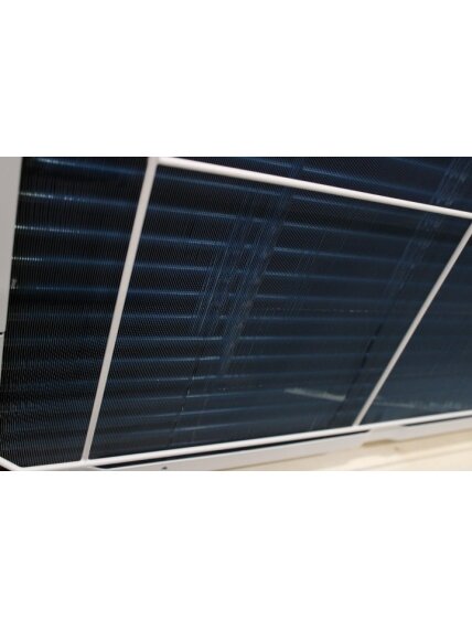 SALE OUT. Hisense Hi-Therma 14 kw heat pump Split type Outdoor unit | Hisense | AHW-140HEDS1 | Hi-Therma 14 kw heat pump Split type Outdoor unit | DAMAGED PACKAGING, BENT GRID PARTS 2
