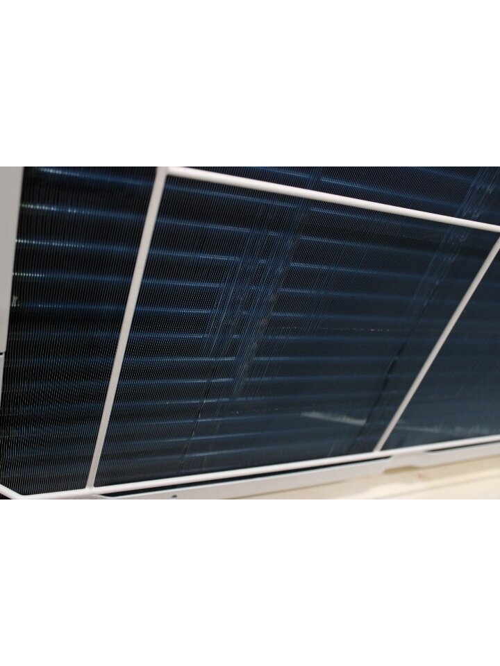 SALE OUT. Hisense Hi-Therma 14 kw heat pump Split type Outdoor unit | Hisense | AHW-140HEDS1 | Hi-Therma 14 kw heat pump Split type Outdoor unit | DAMAGED PACKAGING, BENT GRID PARTS 2