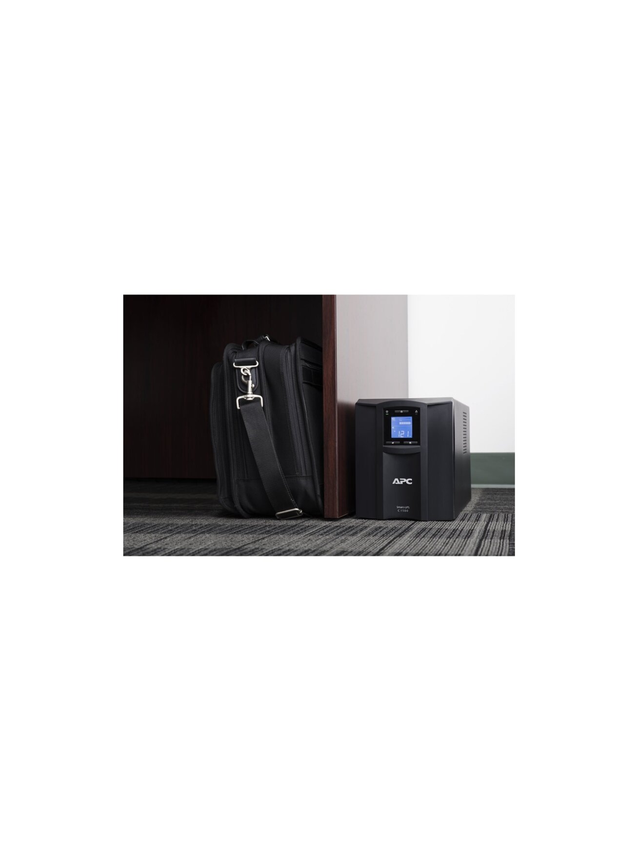 Schneider Electric APC Smart-UPS C | SMC1500IC | 1500 VA | 900 W 5 Schneider Electric APC Smart-UPS C | SMC1500IC | 1500 VA | 900 W 5
