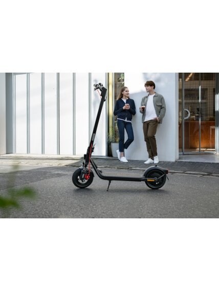 Segway | F2 E II | eKickScooter | 800 W | Up to 25 km/h | 10 " | Black 6 Segway | F2 E II | eKickScooter | 800 W | Up to 25 km/h | 10 " | Black 6