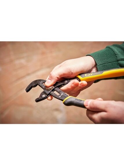 Stanley | Fatmax 250mm Push Button Multigrip Pliers | 0-84-648 4 Stanley | Fatmax 250mm Push Button Multigrip Pliers | 0-84-648 4