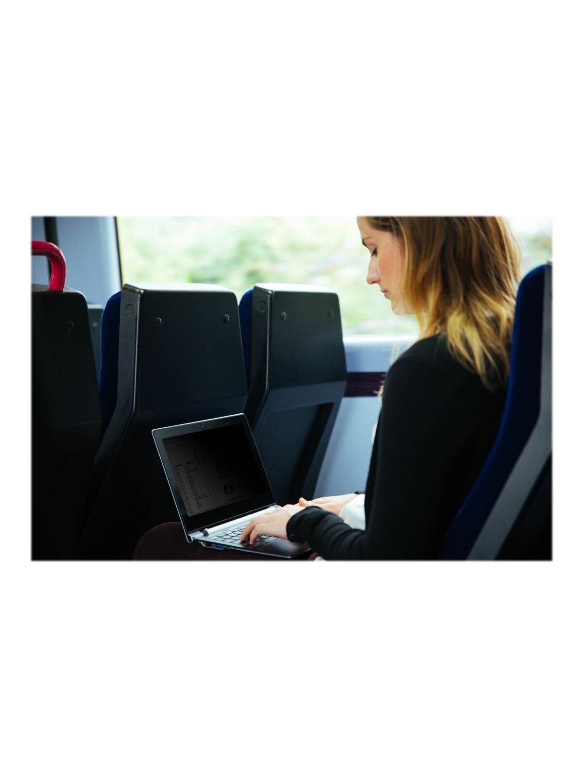 Targus | Privacy Screen 15.6" Widescreen (16:09) | 25 g 3 Targus | Privacy Screen 15.6" Widescreen (16:09) | 25 g 3