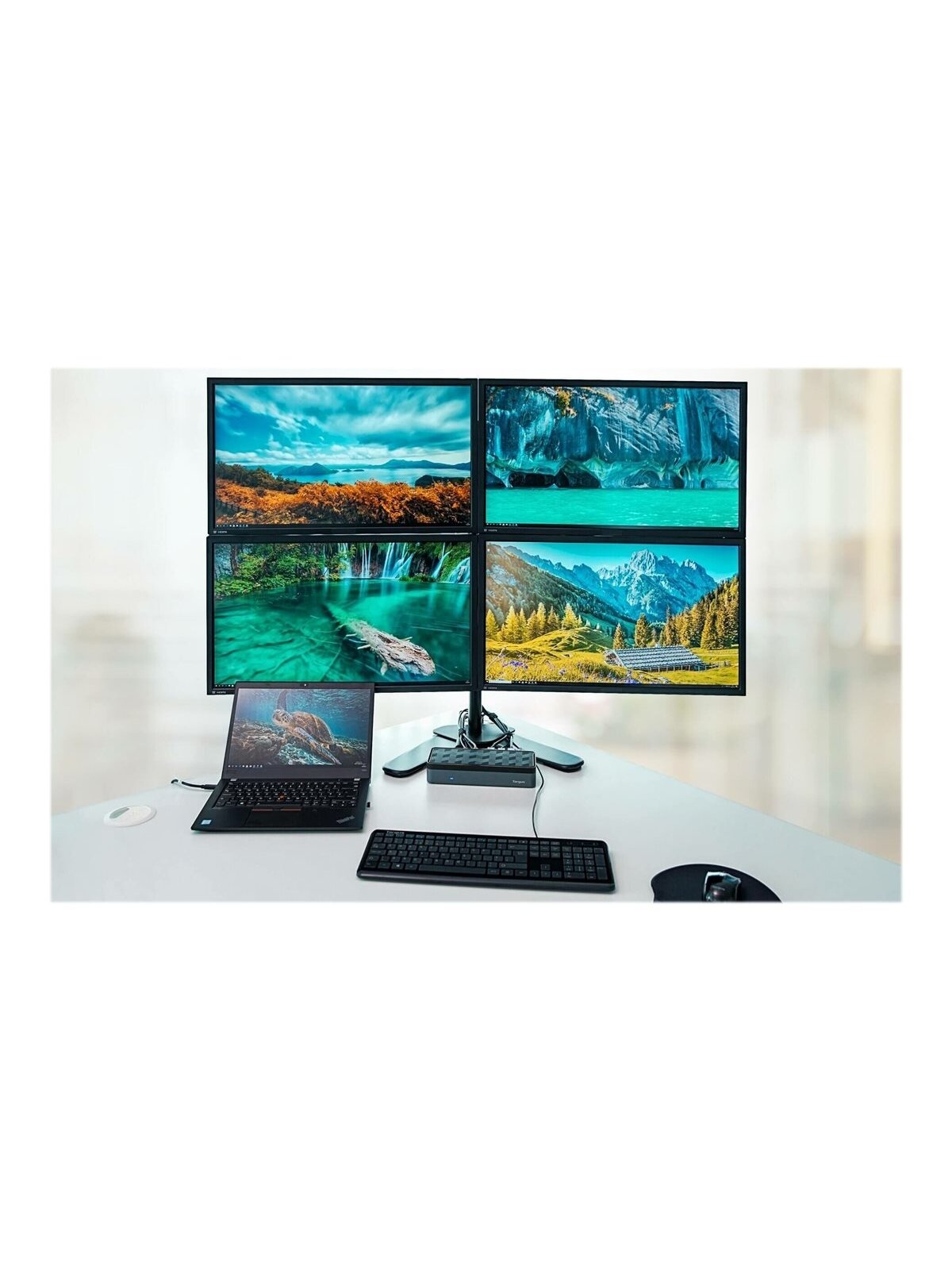 Targus | USB-C Universal Quad 4K (QV4K) Docking Station | DOCK570EUZ | DisplayPorts quantity 4 | USB 3.0 (3.1 Gen 1) Type-C ports quantity 1x USB-C 3.0 Port, 4x USB 3.0 Ports | HDMI ports quantity 4 | 100 W 10 Targus | USB-C Universal Quad 4K (QV4K) Docking Station | DOCK570EUZ | DisplayPorts quantity 4 | USB 3.0 (3.1 Gen 1) Type-C ports quantity 1x USB-C 3.0 Port, 4x USB 3.0 Ports | HDMI ports quantity 4 | 100 W 10