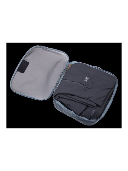 Thule | Packing Cube, Large | Packing Cube | Pond Gray 2 Thule | Packing Cube, Large | Packing Cube | Pond Gray 2