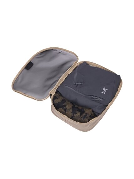 Thule | Packing Cube, Medium | Packing Cube | Gentle Beige 1 Thule | Packing Cube, Medium | Packing Cube | Gentle Beige 1